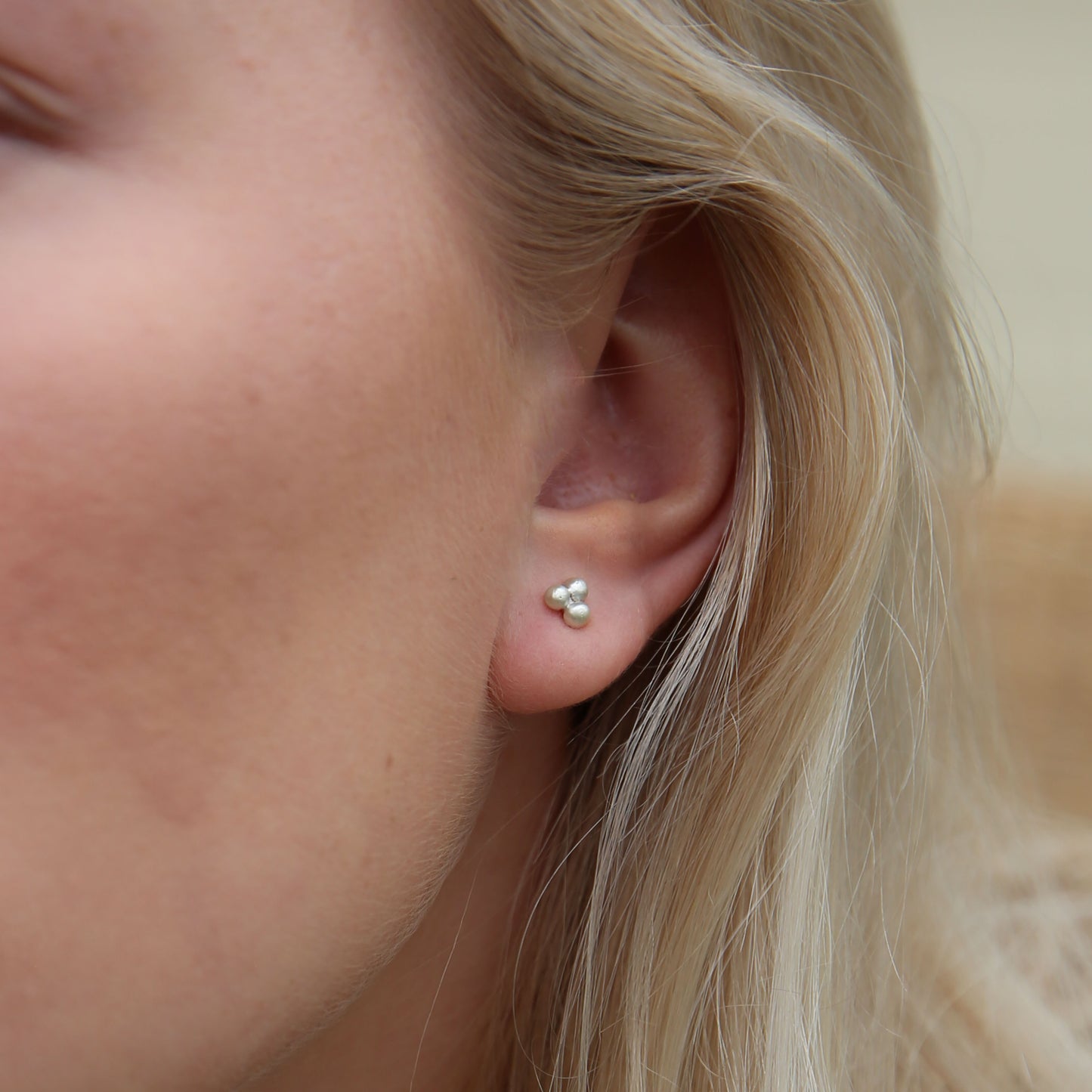Clover Stud